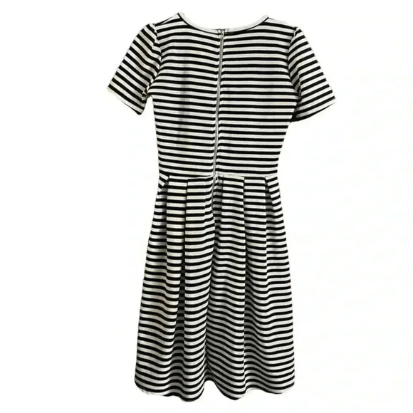 LuLaRoe XS Black/White Striped Mini Dress Women's Casual Above Knee - Picture 3 of 4